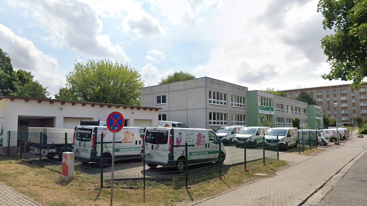 Gebäude und Fahrzeuge der Volkssolidarität Saale-Kyffhäuser
